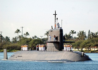 Submarine_Oyashio_SS590.jpg